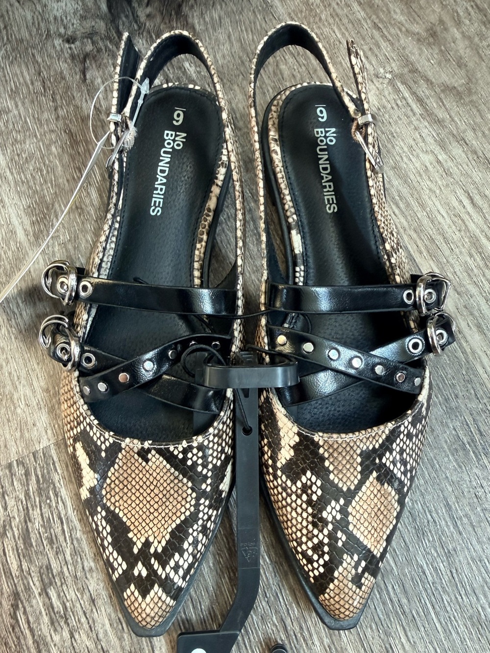 NEW NoBo Strappy Buckles flats Snake Print Moto 80’s Biker Fun Memory Foam